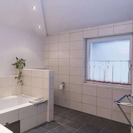 Holiday home Gartentraum 2