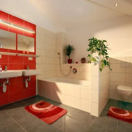 Gartentraum 2 Vakantiehuis *