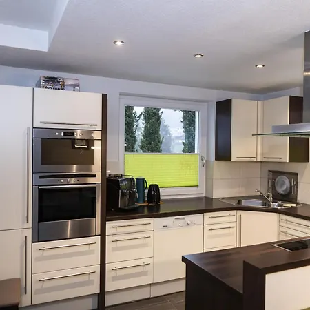 Holiday home Gartentraum 2 *