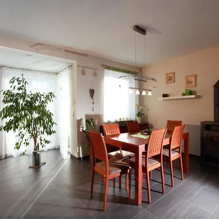 Holiday home Gartentraum 2 Itter