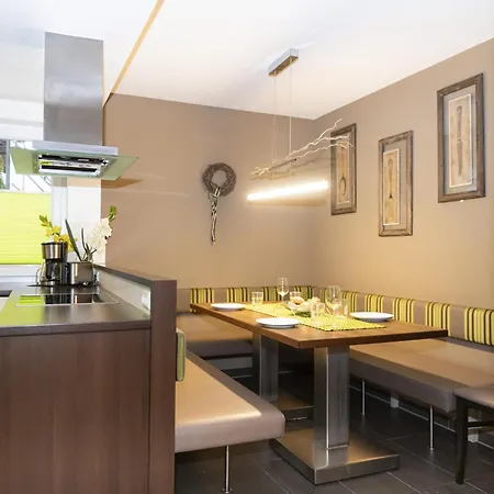 Gartentraum 2 Vakantiehuis *